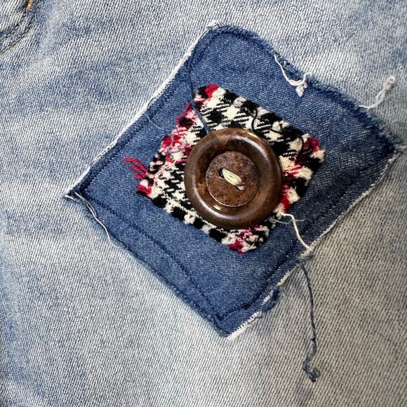 Ann Taylor LOFT Patchwork Button Distress Denim Jeans Size 12 Light Wash Stretch - Picture 11 of 12
